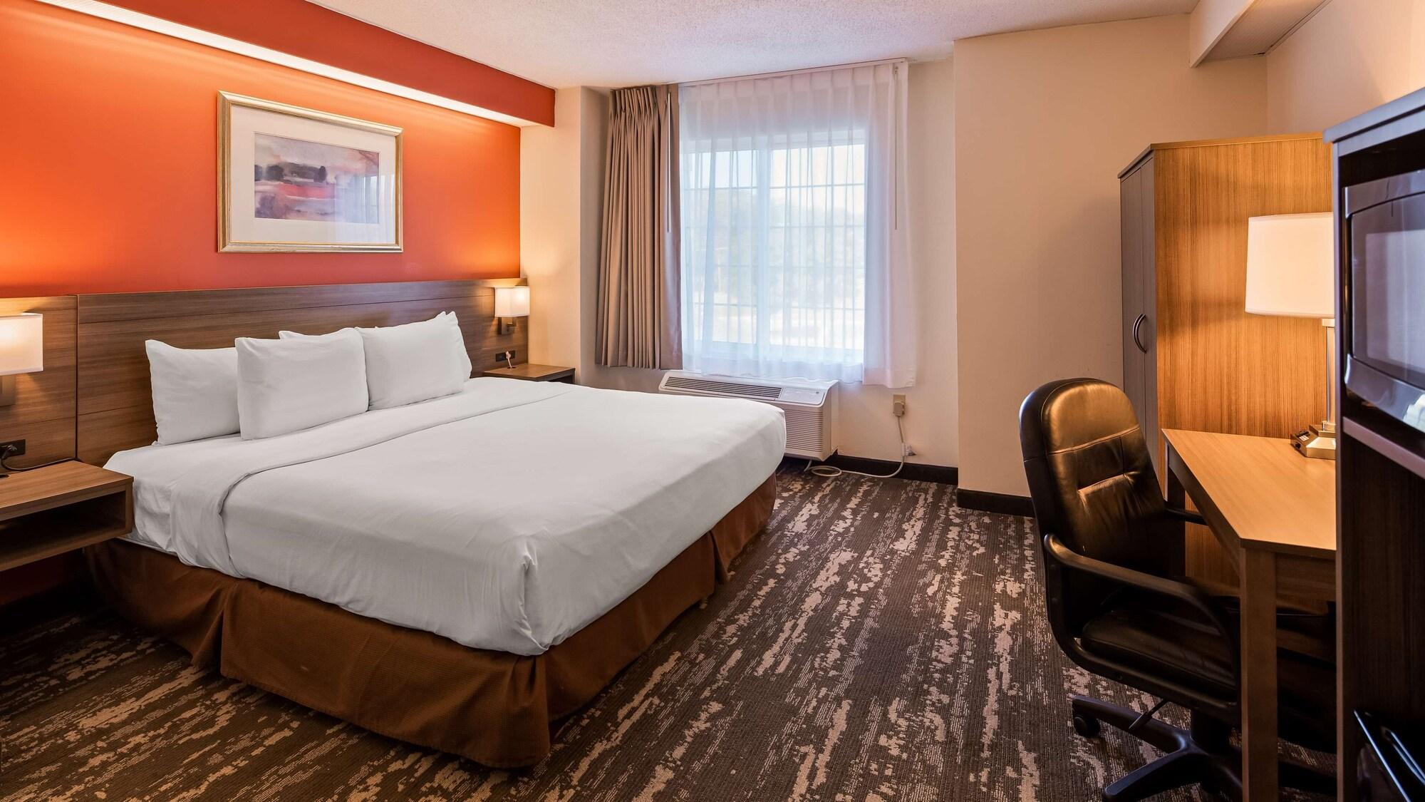 Charlevoix Inn & Suites Surestay Collection By Best Western Εξωτερικό φωτογραφία