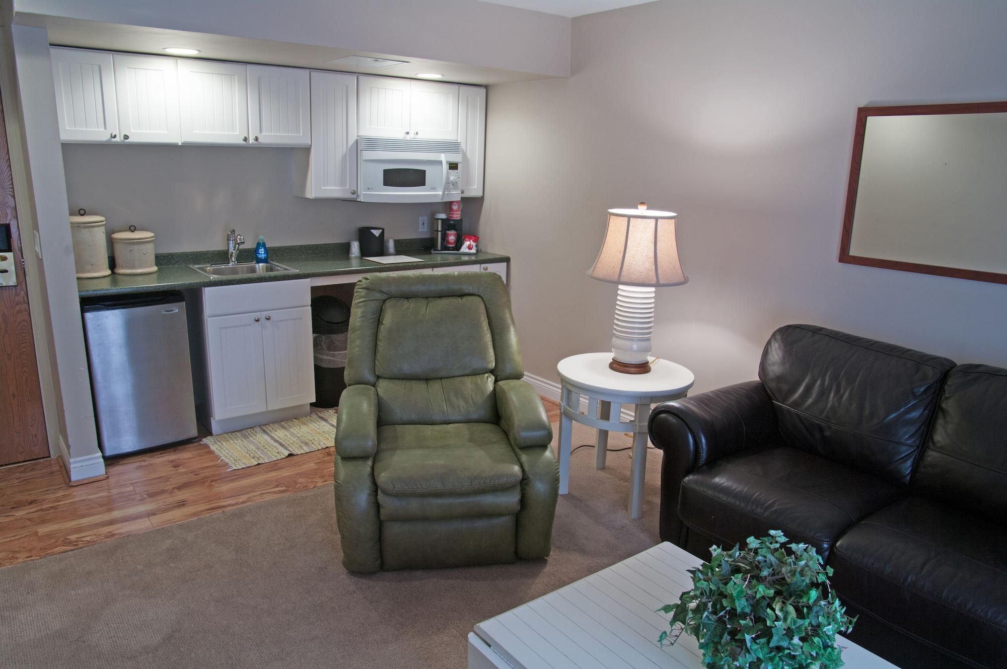 Charlevoix Inn & Suites Surestay Collection By Best Western Εξωτερικό φωτογραφία