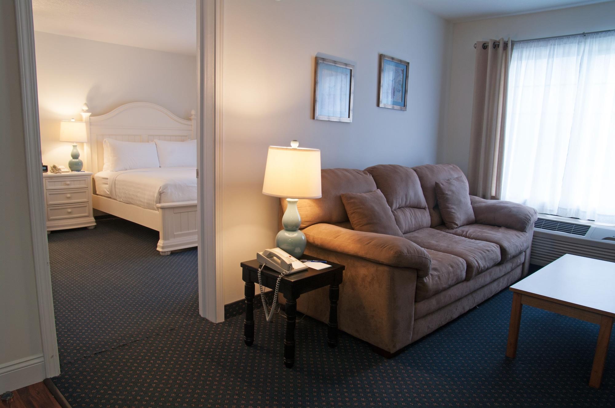 Charlevoix Inn & Suites Surestay Collection By Best Western Εξωτερικό φωτογραφία