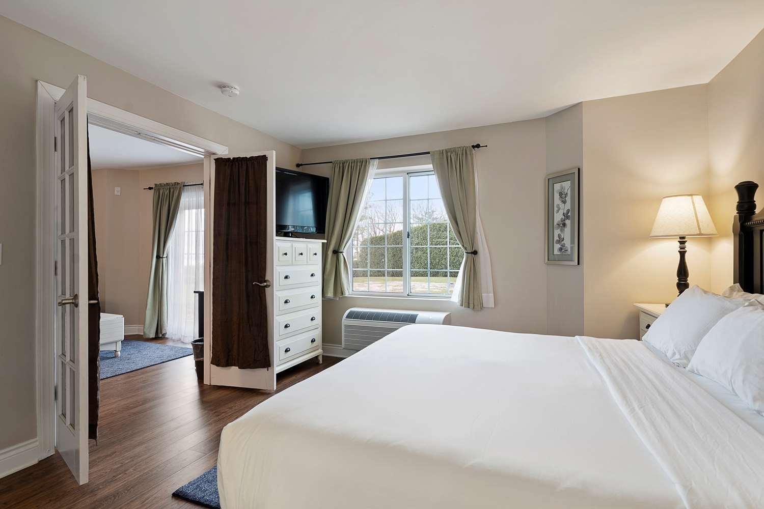 Charlevoix Inn & Suites Surestay Collection By Best Western Εξωτερικό φωτογραφία