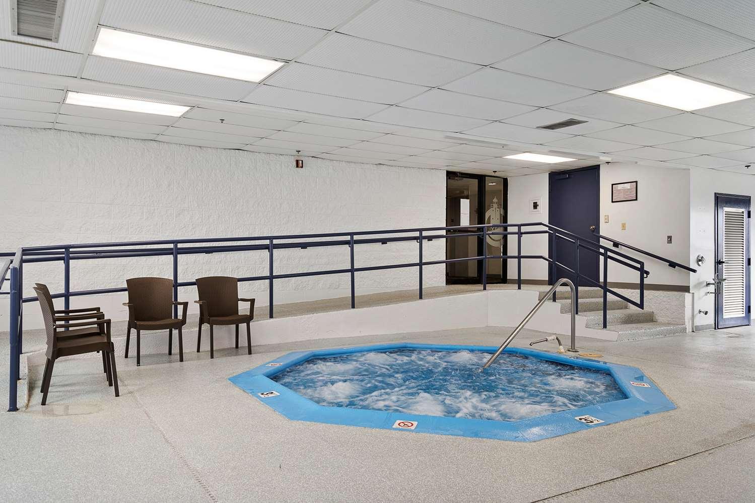 Charlevoix Inn & Suites Surestay Collection By Best Western Εξωτερικό φωτογραφία