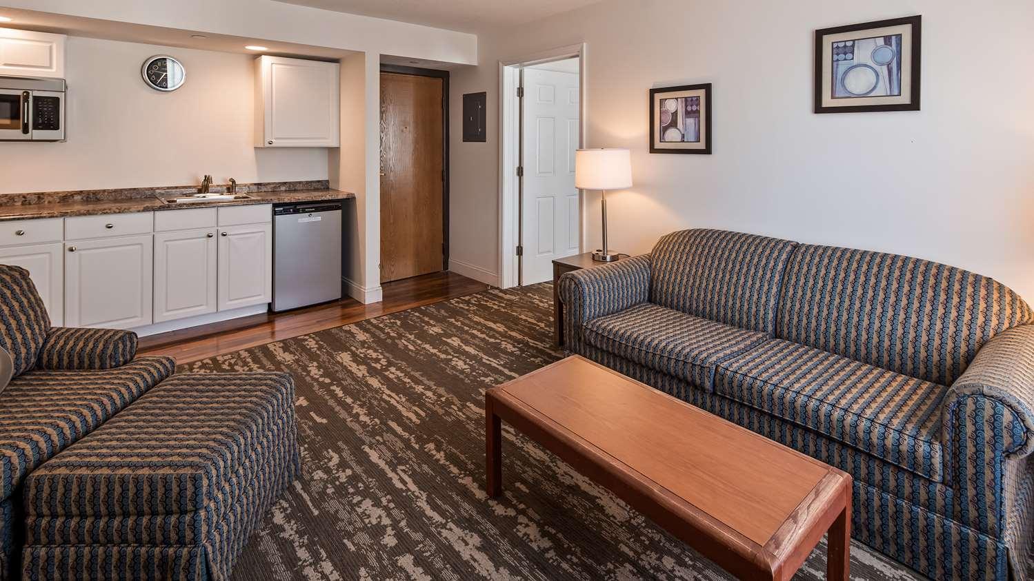 Charlevoix Inn & Suites Surestay Collection By Best Western Εξωτερικό φωτογραφία