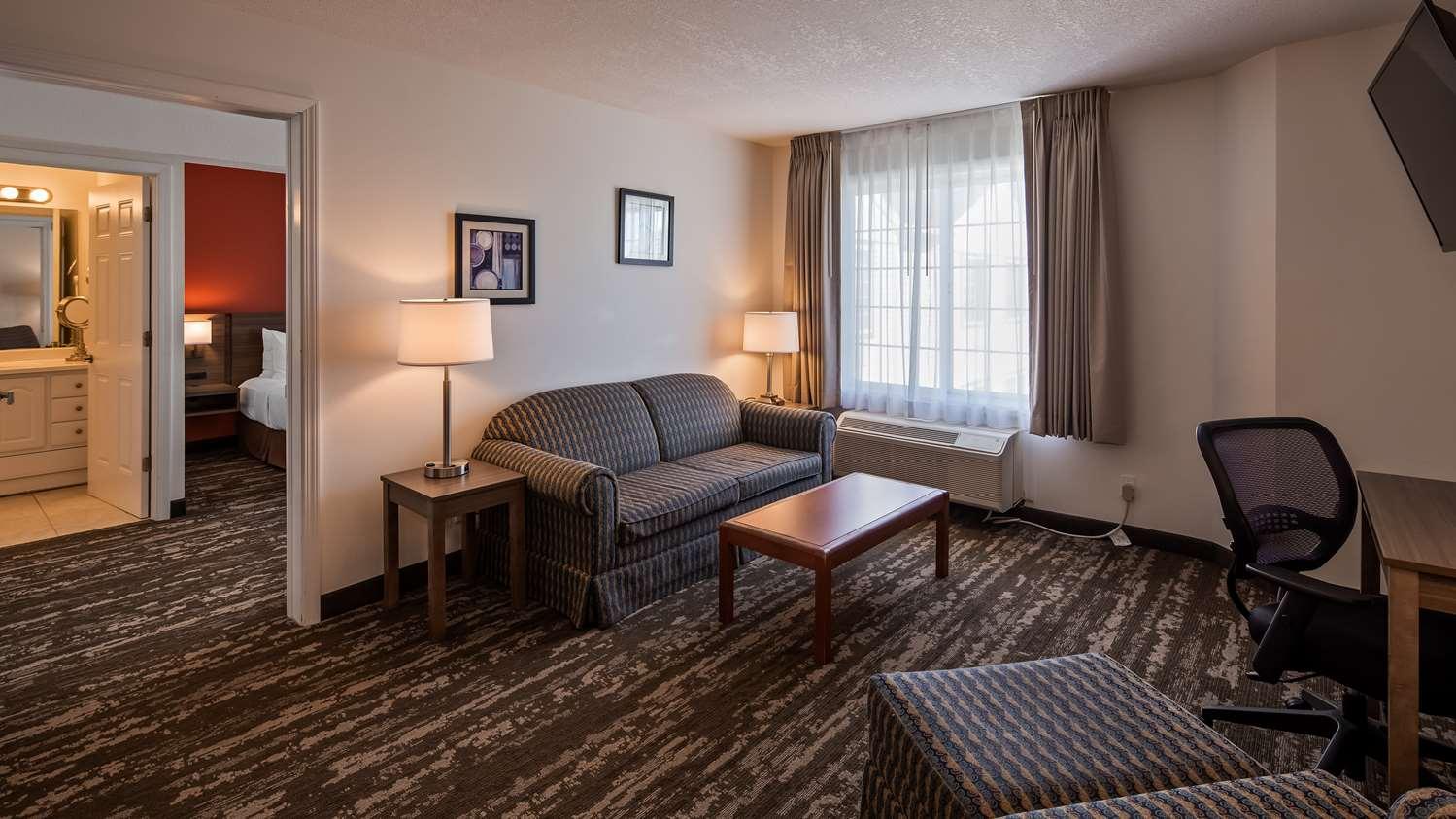 Charlevoix Inn & Suites Surestay Collection By Best Western Εξωτερικό φωτογραφία